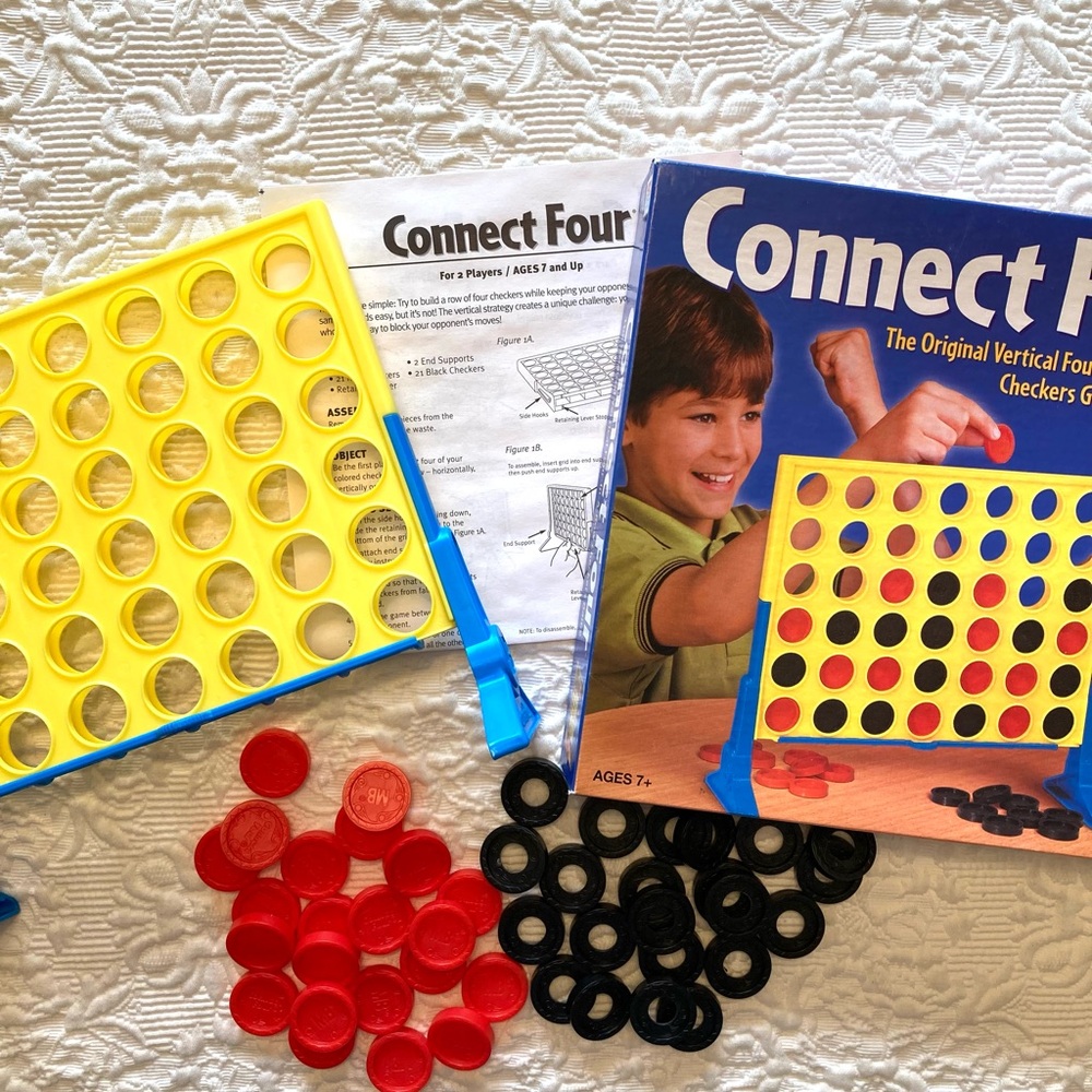 Connect Four Game - Picture 2 of 9